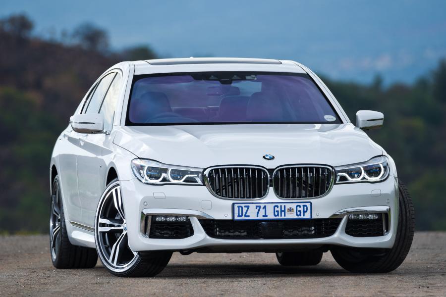  BMW 740i M Sport 2016 года  (ZA) (фото 3 из 13)